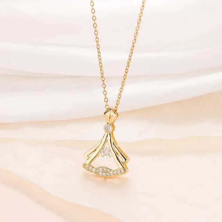 Gold plated fan necklace